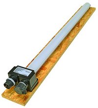 LED-світильник будівельний зі штекером та розеткою 16А 3пол.(1H) та аккумулятором, на пластині ДСП