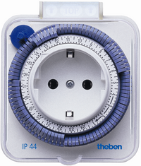 Розеточный таймер Theben-timer 26 IP 44