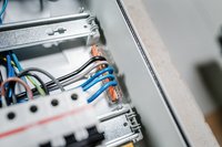 Розподільчий щит AK 24, 24 модулі з PE/N-клемою, мембранними вводами, ІР65, негорючий самозатухає